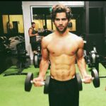 Max Ehrich weight