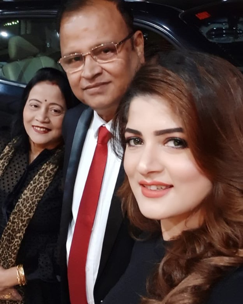 Srabanti Chatterjee parents