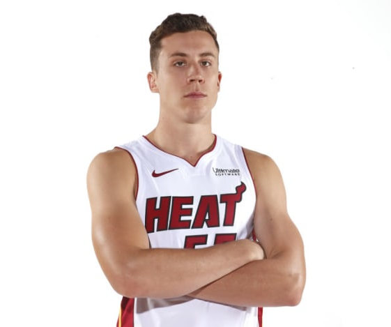 Duncan Robinson Bio