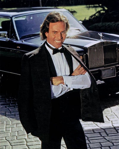 Julio Iglesias Net Worth