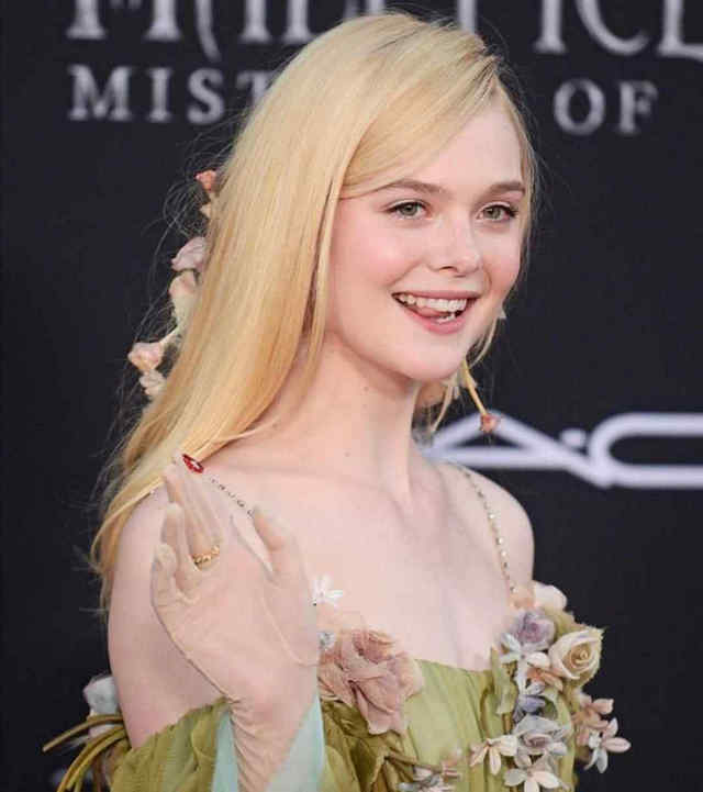 Elle Fanning 6